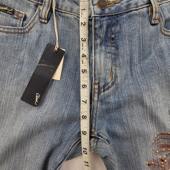 Clark Jeans Size 23 NWT Embellished Flowers Pattern Boot cut **Flaw** - Picture 5 of 11